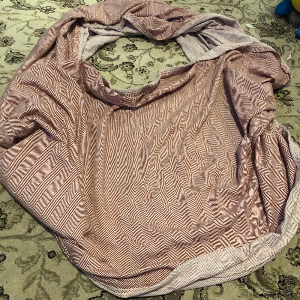 Beautiful breast feeding scarf